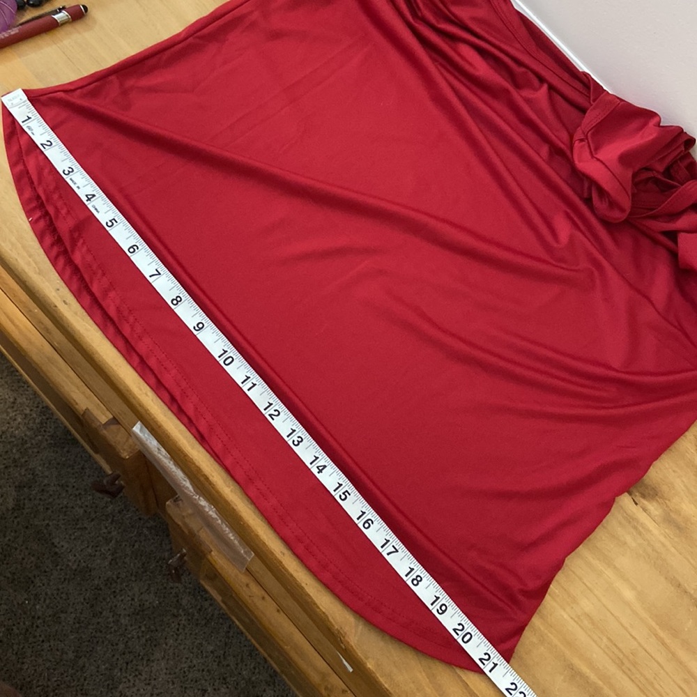 Red cold shoulder top XL Guc - Picture 10 of 11